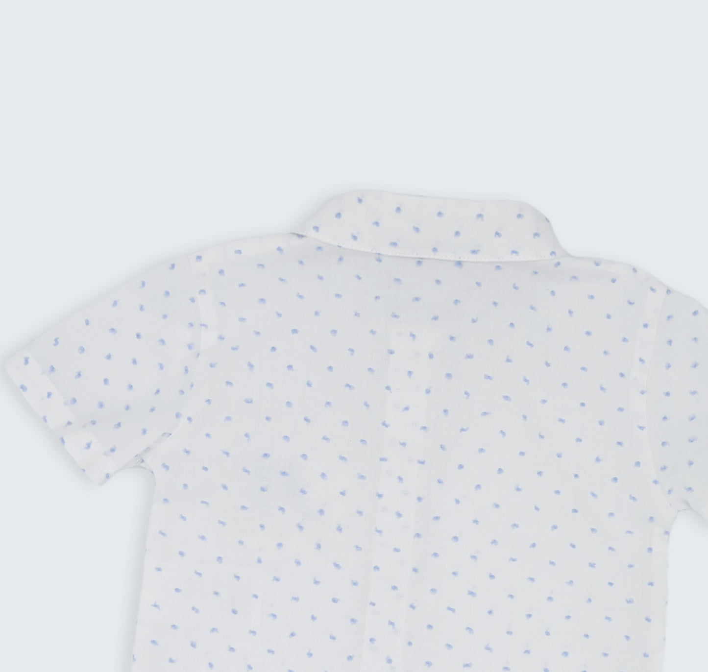 Chemise à poche brodée