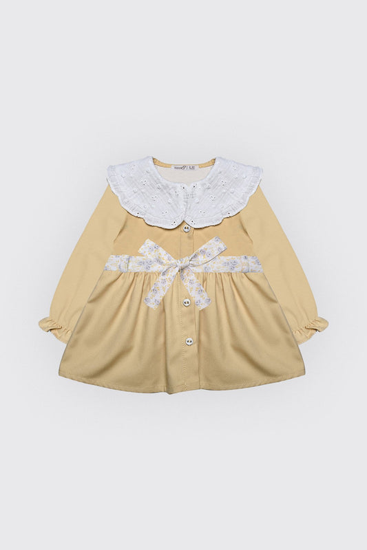 Robe en tissu jaune pour fille