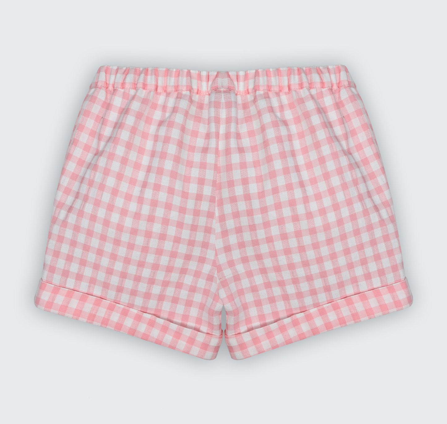 Short en vichy rose avec une broderie colombe