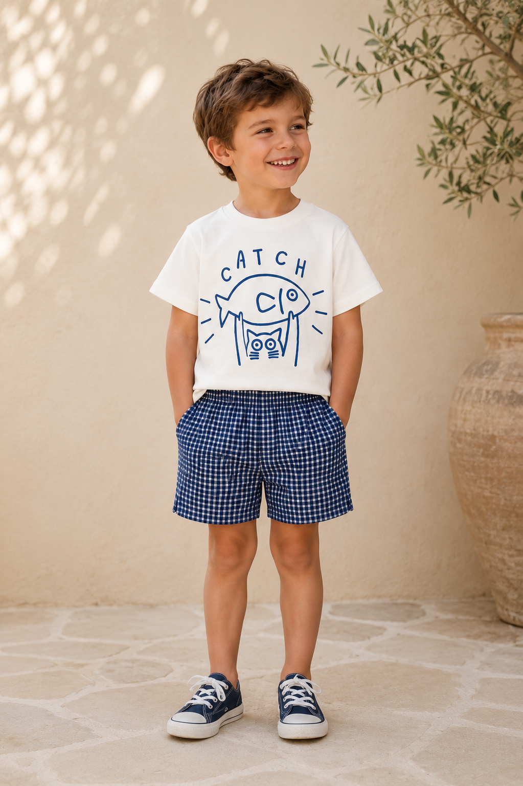 Ensemble Garçon 2 Pièces – T-shirt Imprimé & Short Vichy