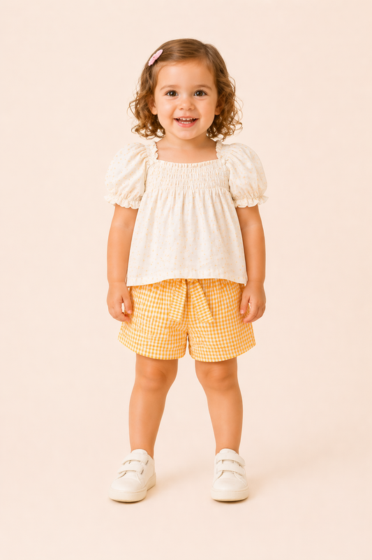Ensemble fille blouse légère & short vichy – Fraîcheur et élégance estivale