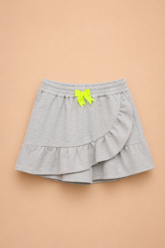 Ensemble fille gris – Élégance moderne & détails raffinés