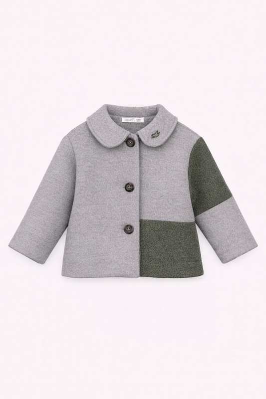 Veste bébé gris et vert – Élégance moderne et confort douillet