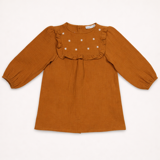 Blouse bébé terracotta à volants – Douceur & style bohème