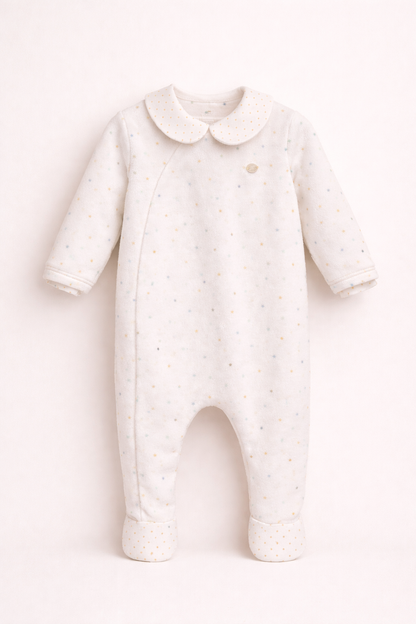 Pyjama bébé écru à pois multicolores – Douceur & confort au quotidien