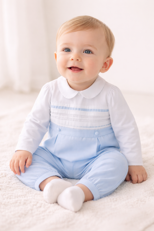 Barboteuse Élégance Bleu Ciel – Bébé Garçon