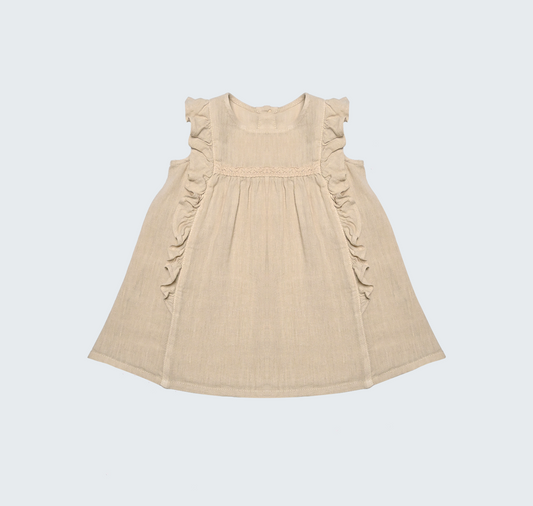 Robe en lin beige, naturel avec volant et galon macramé sur le devant