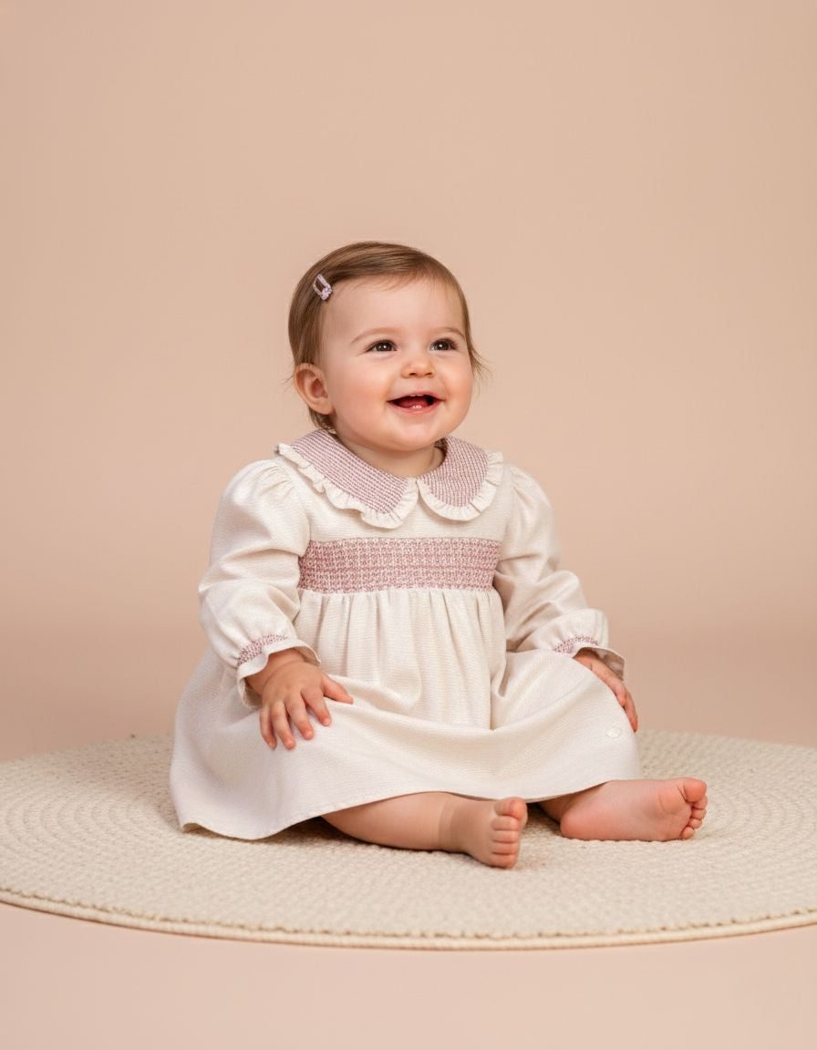 Robe Smockée Rose Poudré pour Bébé Fille – Élégance et Confort