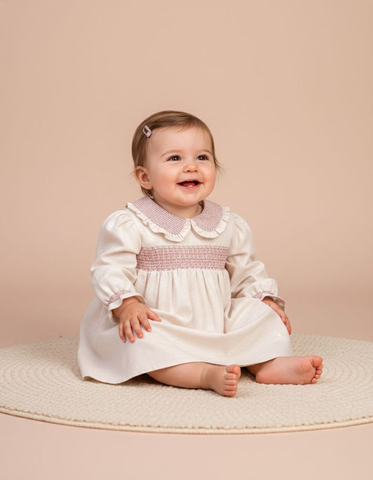 Robe Smockée Rose Poudré pour Bébé Fille – Élégance et Confort