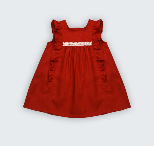 Robe en lin corail avec volant et galon macramé sur le devant