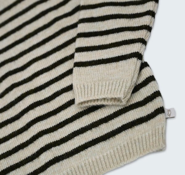Pull à rayures en tricot – Image 2