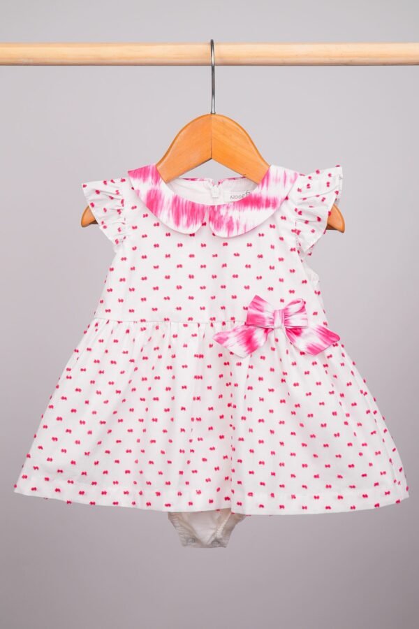 Robe bébé fille avec col claudine