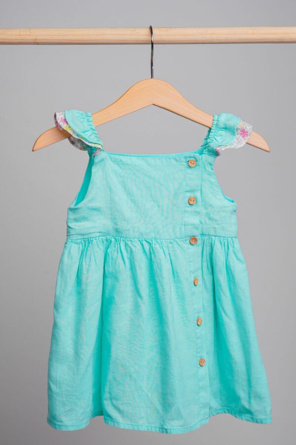 Robe à manches à double volants