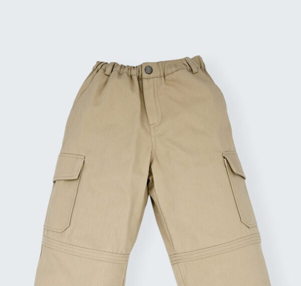 Pantalon à découpes – Image 2