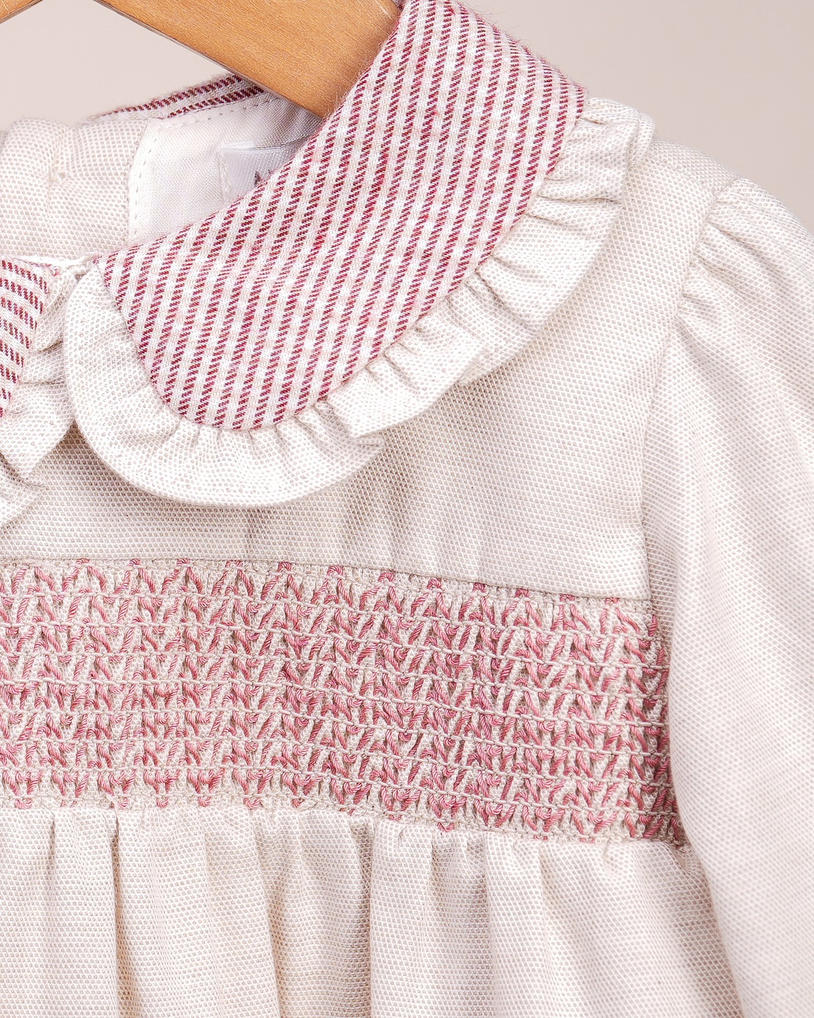 Robe Smockée Rose Poudré pour Bébé Fille - Élégance et Confort – Image 2